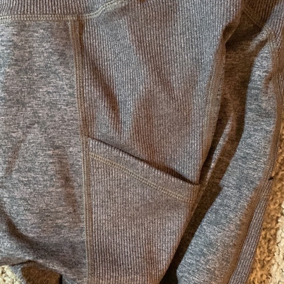 Offline by Aerie Women’s The Hugger Legging Size XS Long NWT deep discount - Picture 8 of 8